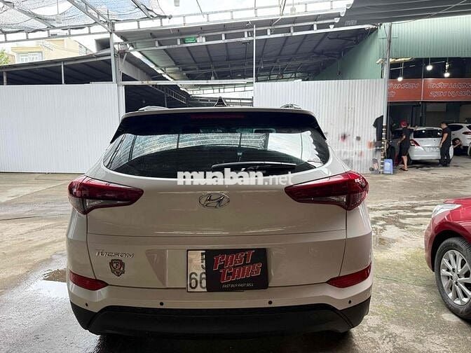 Hyundai Tucson 2018 2.0 AT Spec - 22000 km