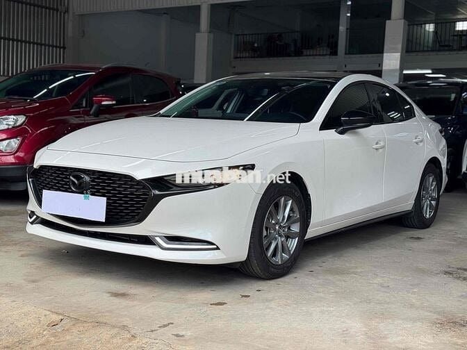 Mazda 3 2023 1.5L Luxury - 17000 km