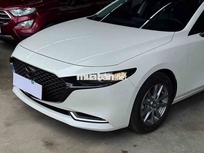 Mazda 3 2023 1.5L Luxury - 17000 km