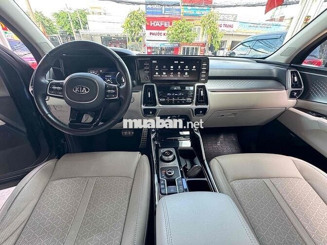 Kia Sorento 2021 Signature 2.2 AT AWD - 39000 km