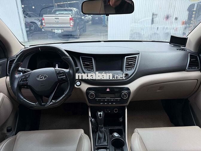 Hyundai Tucson 2018 2.0 AT Spec - 22000 km