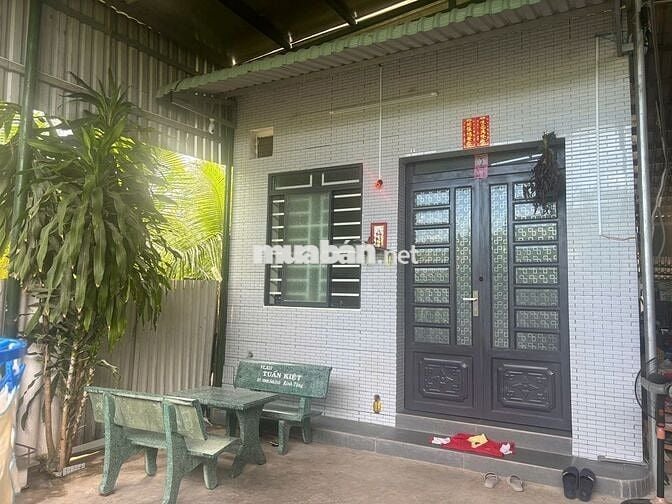 Nhà cấp 4 mới xây, hơn 45m2, 2 phòng ngủ, liên ấp 1-2, Bình Chánh