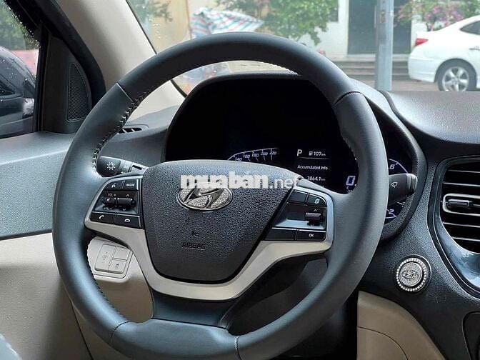 Hyundai Accent 1.4AT sx 2022 màu đen xe đẹp