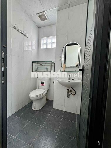 Phòng cho thuê Q3 Lê Văn Sỹ thang máy gần ĐH Mở TPHCM - ĐH Sư Phạm