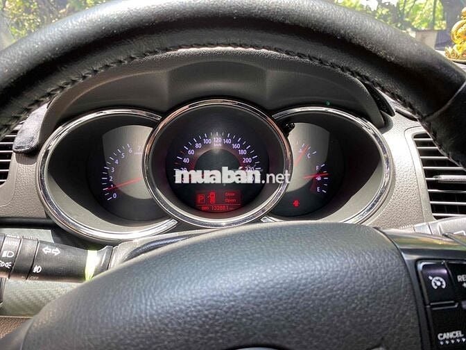 Kia Sorento 2011 GAT 2WD 2.4 - 133000 km
