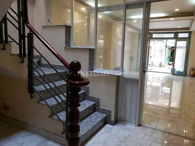 Bán nhà mặt tiền đường Nghĩa Thục P6Q5
