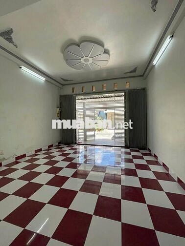 Bán gấp căn nhà 1 trệt 1 lầu ở gần chợ Trảng Bàng 120m2 SHR giá 820tr