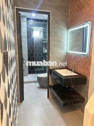 nhà mặt tiền ngay đường 4 trương định