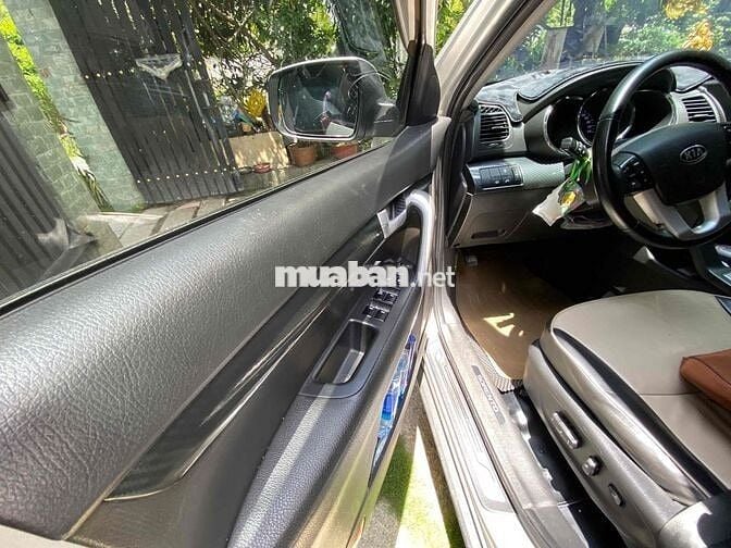 Kia Sorento 2011 GAT 2WD 2.4 - 133000 km