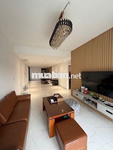 Celadon City - Cho thuê căn Skylinked Villa  200m2 3PN 28tr Full NT