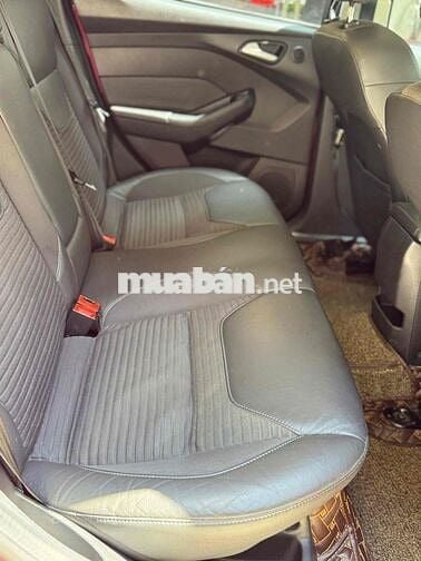 Ford Focus 1.5Sport sx 2016 màu đỏ lên nhiều đồ