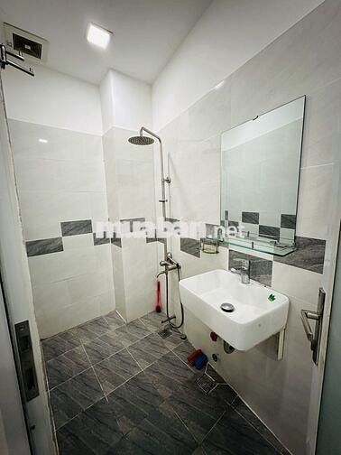 Phòng 18m2 full nội thất máy lạnh Phú Nhuận - ra Q1, Q3, Bình Thạnh 5p