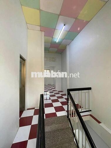 Bán gấp căn nhà 1 trệt 1 lầu ở gần chợ Trảng Bàng 120m2 SHR giá 820tr