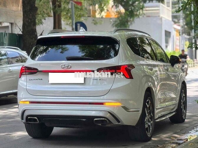 Hyundai Santafe 2.2D premium cao cấp 2022 mới lắm