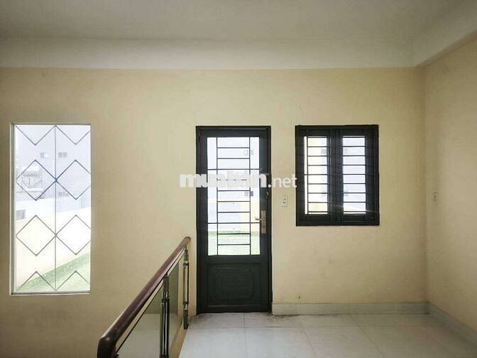 BÁN GẤP nhà BÌNH TÂN, 4 tầng, DT 5,5x14m, HXH tránh, chỉ hơn 6 tỷ