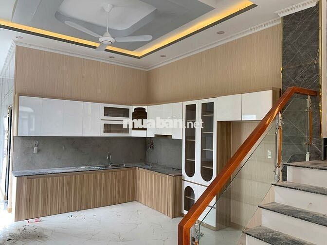 NHÀ KCN CẦU TRÀM 2 MẶT TIỀN - SHR- SÂN OTO