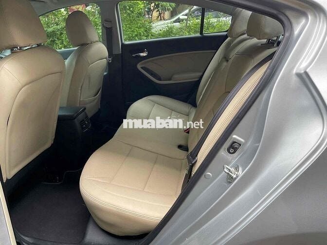 Kia Cerato 2016 1.6 AT - 98000 km