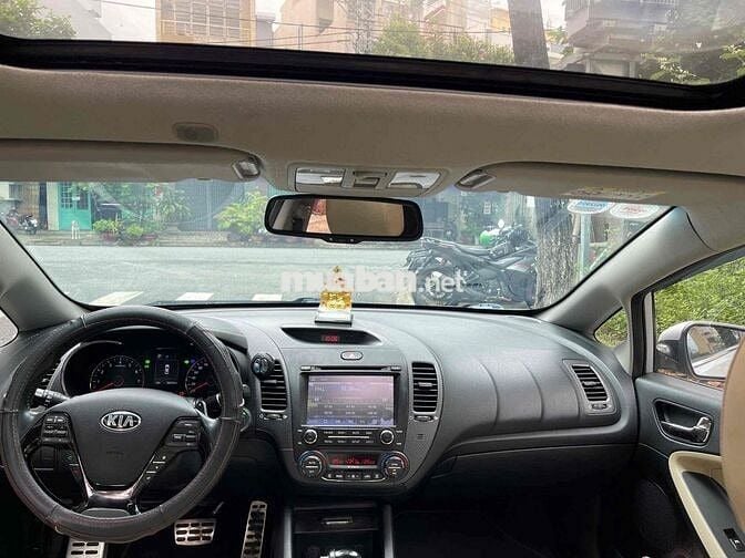 Kia Cerato 2016 1.6 AT - 98000 km