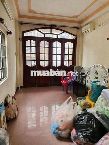 Cho thuê Nhà khu dân cư an ninh tại Q3