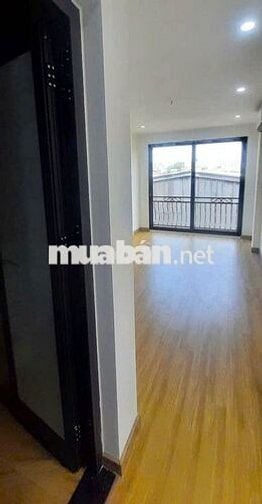 Bán Nhà Trần Cung, Cầu Giấy Gần Viện E. Lô Góc 35m 5 Tầng. Giá 8.8 tỷ