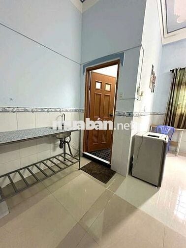 CHO THUÊ PHÒNG TRỌ D5-58 LÊ NHỰT TẢO KDC 586 GẦN CHỢ FULL NỘI THẤT
