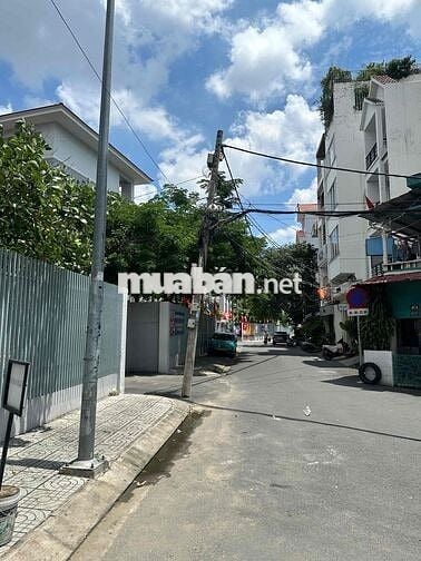 mặt bằng Trước cổng trường học cầu kiệu mới THCS