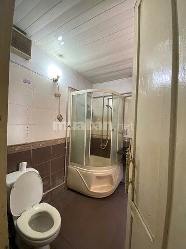 Cho thuê căn hộ tầng 3 trong biệt thự cổ phố Nguyễn Huy Tự