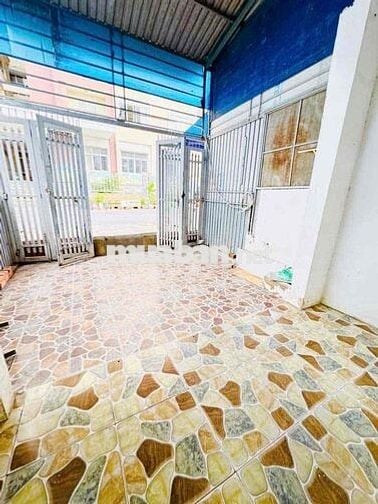 Cho thuê nhà mặt tiền đường 1 linh trung, thủ đức