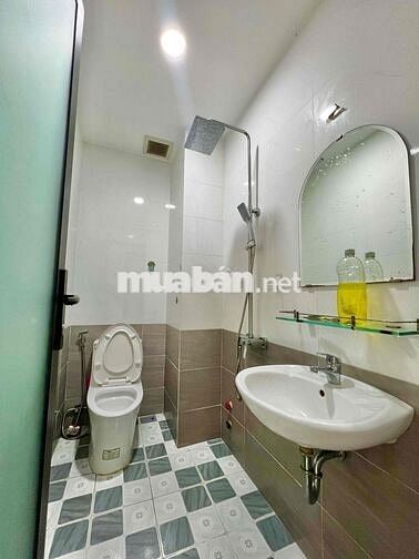 Duplex Ban Công Full Nội Thất Sát Ngoại Thương Ko Giới Hạn Người