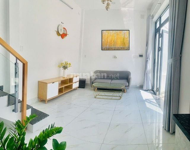 Chính chủ cần bán căn nhà 2lầu 4PN,SR,Đường Liên Khu 5-6 P. Bình Tân
