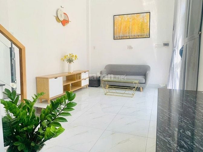 Chính chủ cần bán căn nhà 2lầu 4PN,SR,Đường Liên Khu 5-6 P. Bình Tân