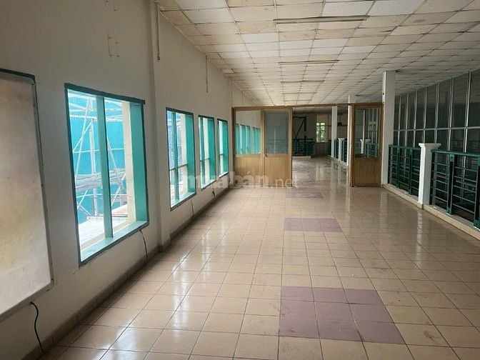 Cho thuê mặt bằng lầu 1, DT 600m2. Giá 90tr. KCN Tân Bình