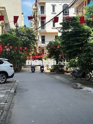 BÁN NHÀ PHÂN LÔ VIP – NGHĨA ĐÔ, CẦU GIẤY--OTO TRÁNH VÒNG QUANH NHÀ