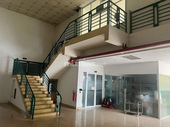 Cho thuê mặt bằng lầu 1, DT 600m2. Giá 90tr. KCN Tân Bình