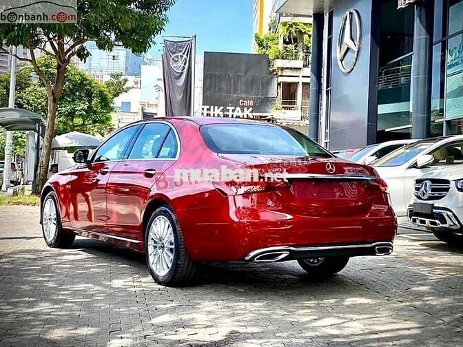 Mercedes Benz E class E200 Exclusive 2024