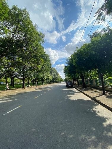 Cho thuê mặt bằng lầu 1, DT 600m2. Giá 90tr. KCN Tân Bình
