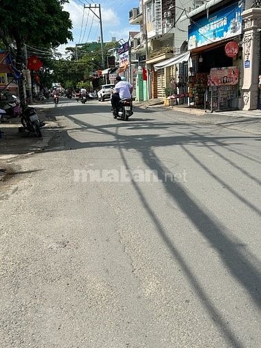 Bán căn nhà góc 2 mặt tiền đường Nguyễn Tuyển - P.  Bình trưng Tây 