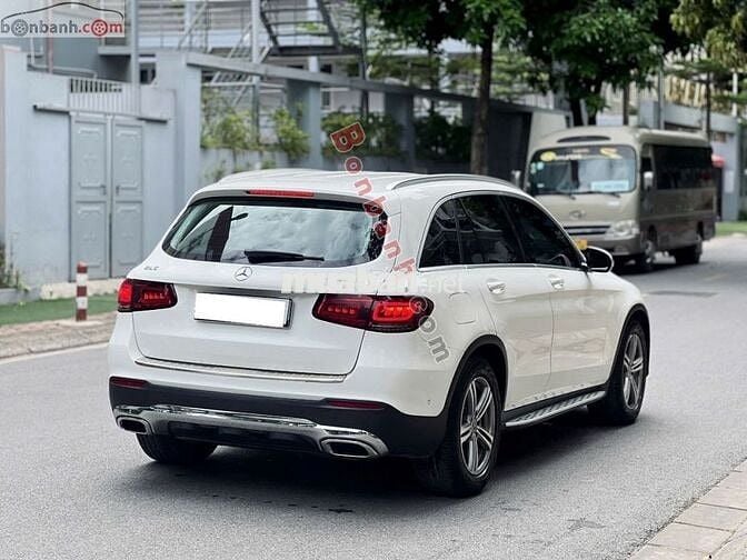 Mercedes GLC200 Sx 2021 trắng/đen