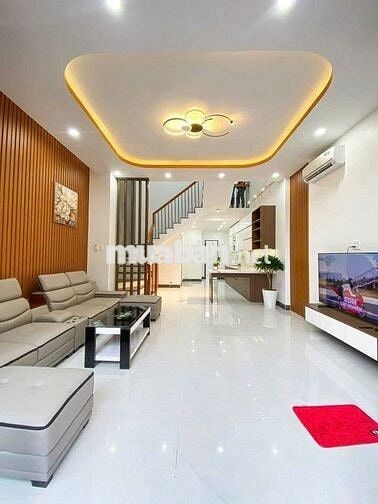 BÁN NHÀ SỔ HỒNG RIÊNG  – CHỈ 700TR - NGAY NGÃ TƯ BẾN CÁ BỬU LONG
