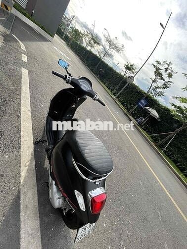 Xe tay ga Vespa 125 2022 đen nhám
