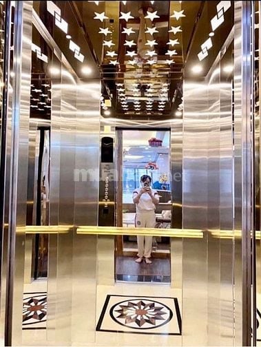CHUYỂN CÔNG TÁC NÊN CẦN BÁN GẤP TOÀ ,7  TẦNG SÁCH VALI VÀO Ở LUÔN
