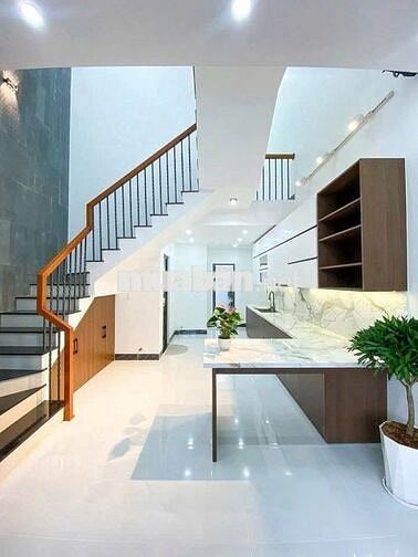 BÁN NHÀ SỔ HỒNG RIÊNG  – CHỈ 700TR - NGAY NGÃ TƯ BẾN CÁ BỬU LONG