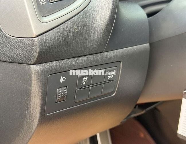 Mazda 3 2017 facelift màu đỏ-7v5