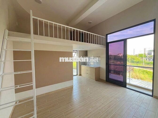 Căn hộ dịch vụ có gác ngay Đh Ngoại Thương