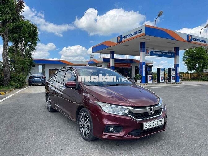 Honda City 2017 1.5 TOP - 9886 km