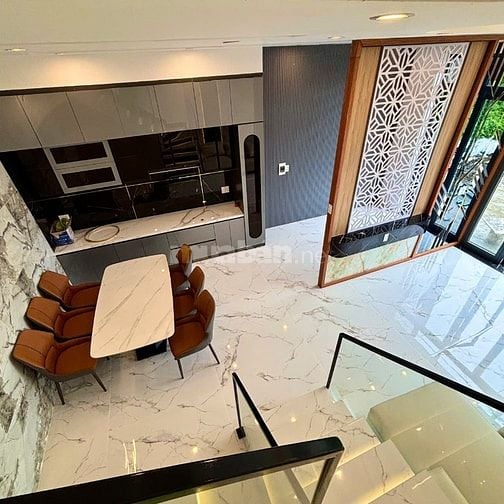 CẦN BÁN NHÀ 3 TẦNG KIỆT HOÀNG VĂN THÁI HIỆN ĐẠI OTO VÀO TẬN NƠI