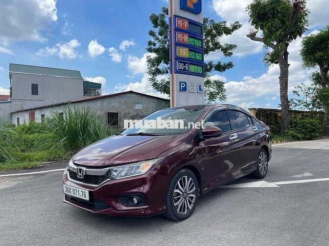 Honda City 2017 1.5 TOP - 9886 km