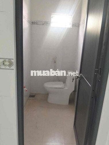 MẶT TIỀN TL41. TRỆT LẦU 2PN 2WC. GẦN TRƯỜNG TRƯỜNG HỌC ( KINH DOANH )