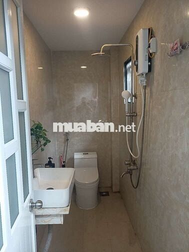 Bán nhà 4.2x12m, 50.5m2, DTSD 70m2, SHR, hoàn công, Hẻm xe hơi