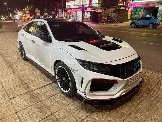 CIVIC 1.5L VTEC cuối 2017 Lên 150m tiền đồ chơi đồ zin còn đủ odo 78,6